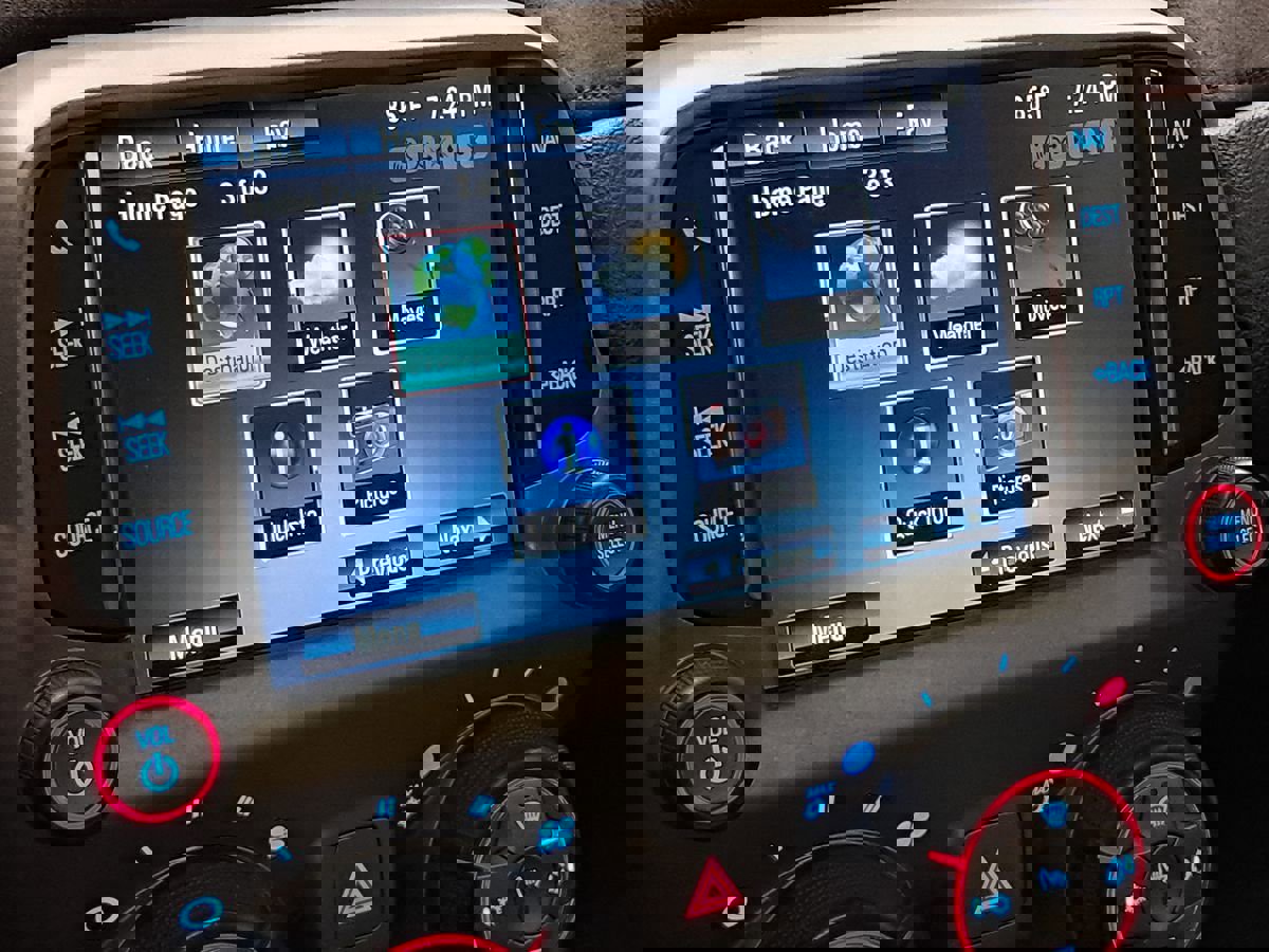 Used 2013 Chevrolet Camaro ZL1 image 31