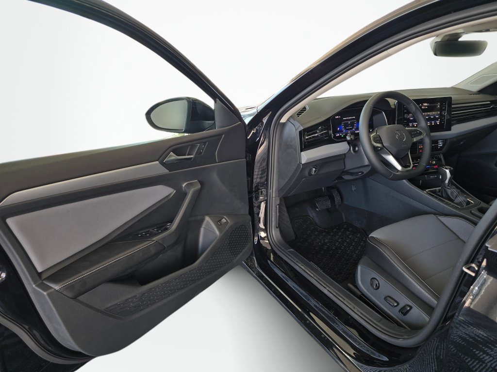 New 2026 Volkswagen Jetta SE FWD image 32