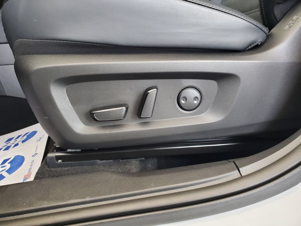 New 2026 Nissan Rogue SL AWD/4WD image 18