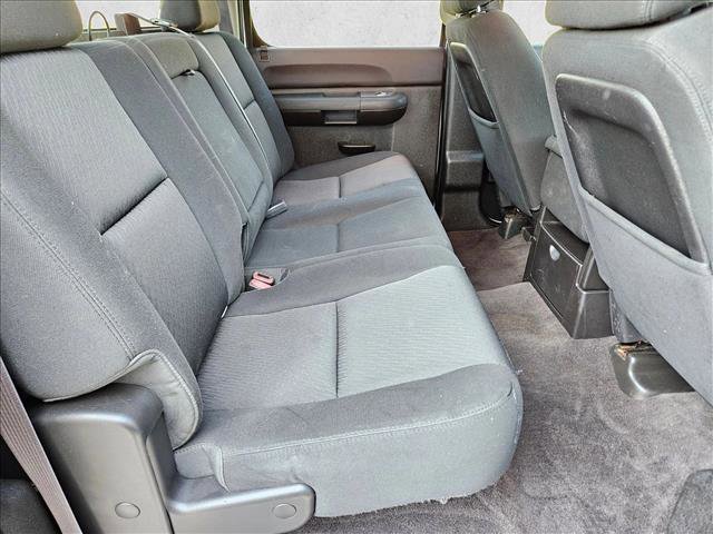 Used 2014 Chevrolet Silverado 2500 LT w/ Texas Edition image 17