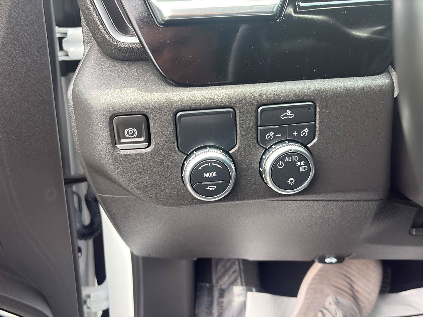 Used 2023 GMC Sierra 1500 SLE RWD image 21