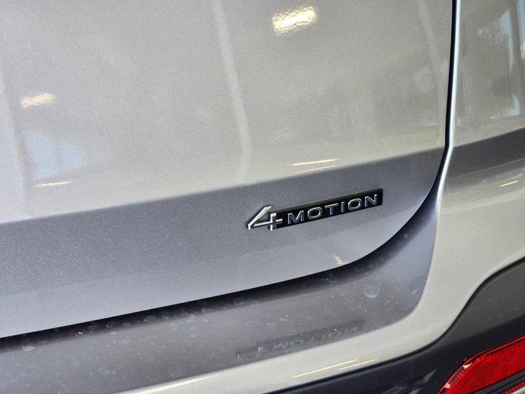 New 2026 Volkswagen Taos SE AWD/4WD image 15
