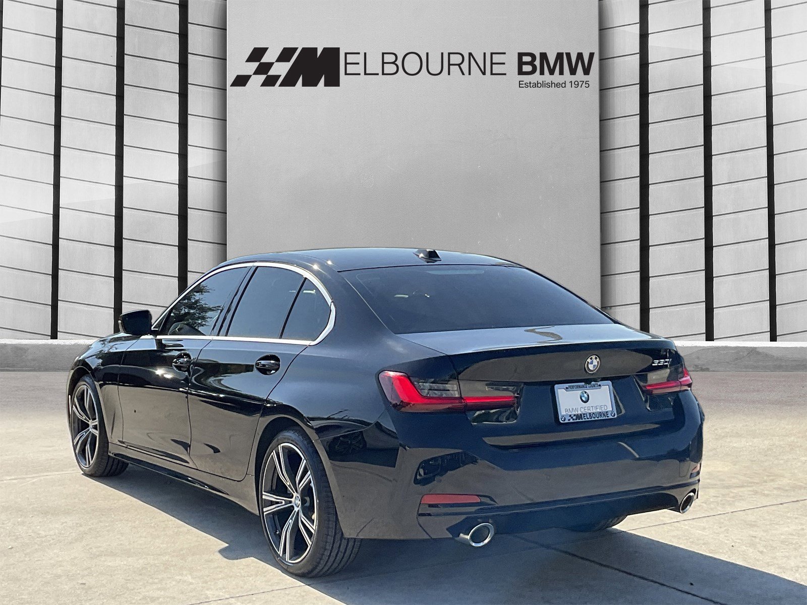 Certified 2024 BMW 330i Sedan w/ Premium Package image 6
