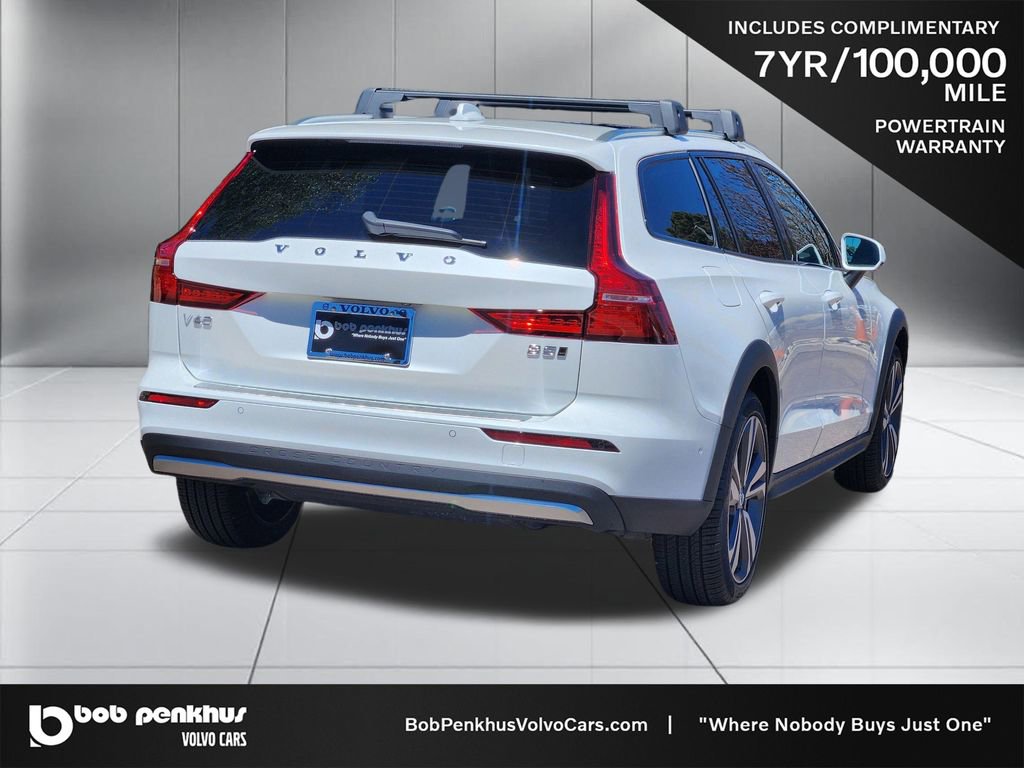 New 2026 Volvo V60 B5 Cross Country Plus w/ Climate Package AWD/4WD image 25