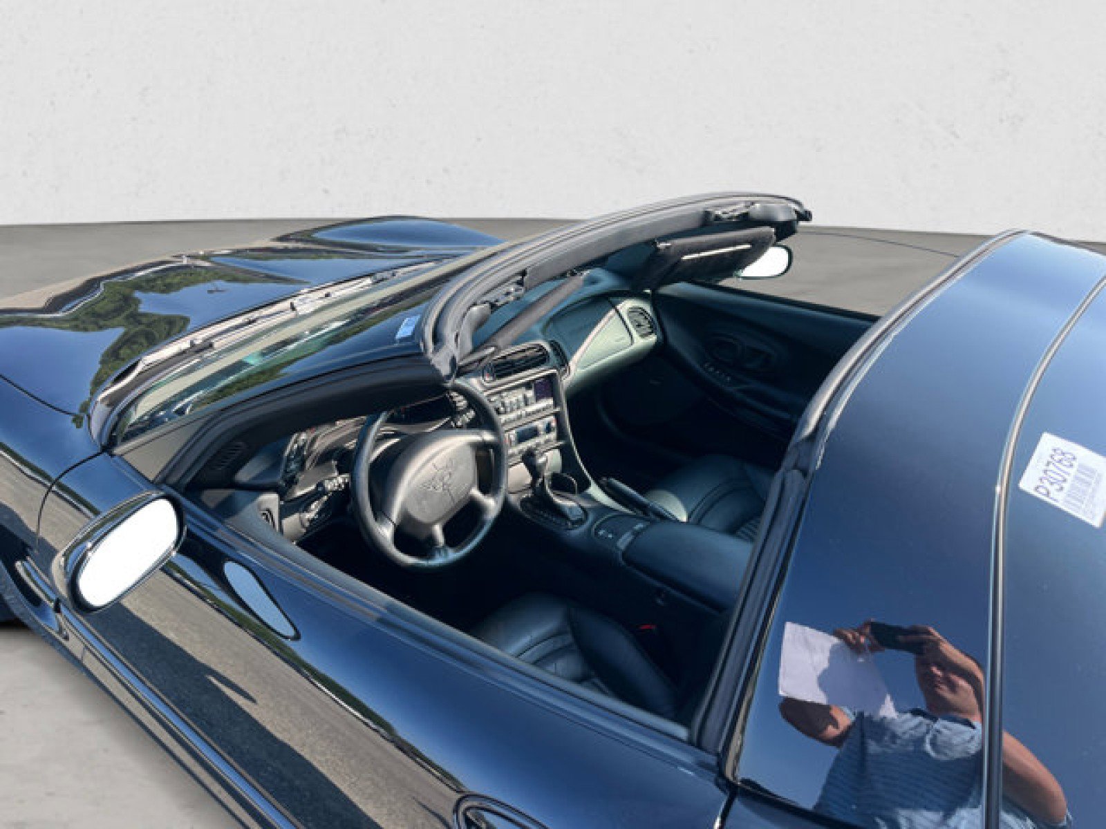 Used 2004 Chevrolet Corvette Coupe w/ Preferred Equipment Group image 13