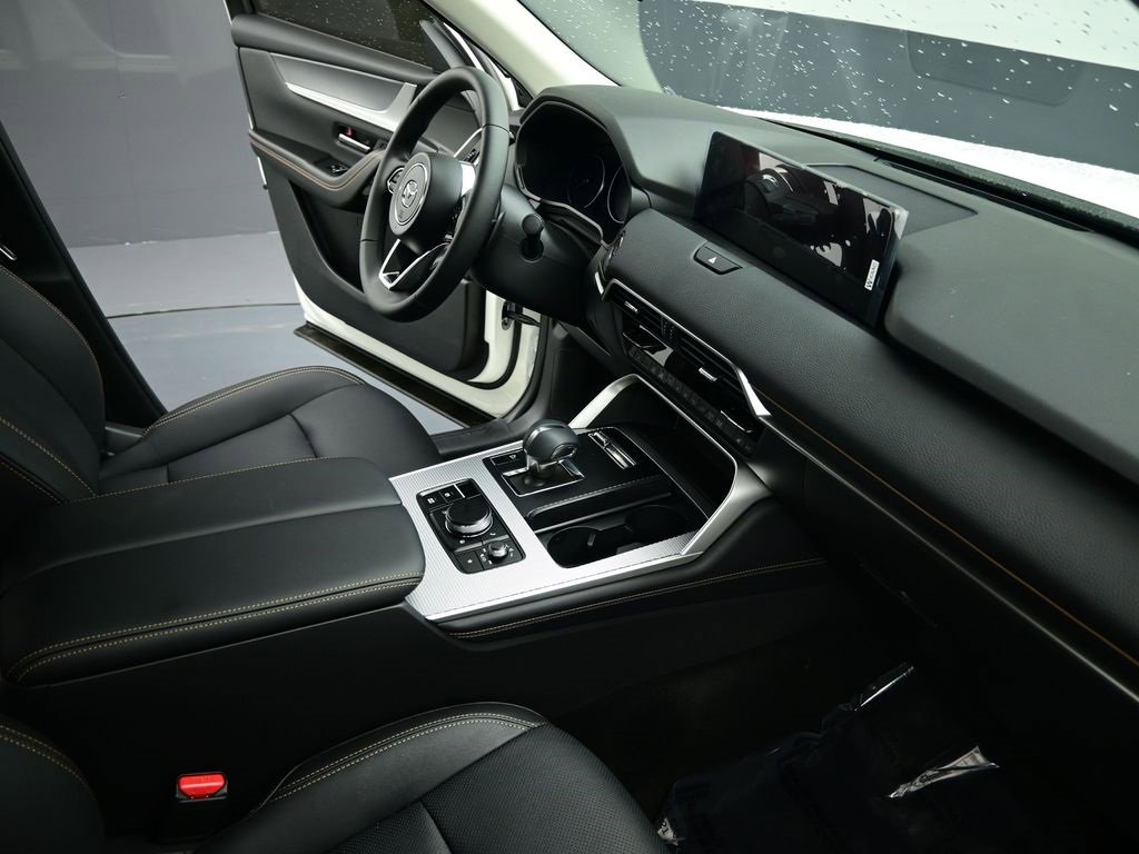 New 2025 MAZDA CX-70 3.3 Turbo w/ Preferred Package image 22