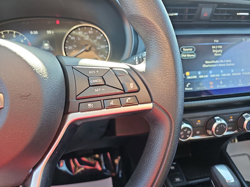 Used 2024 Nissan Kicks SV image 21