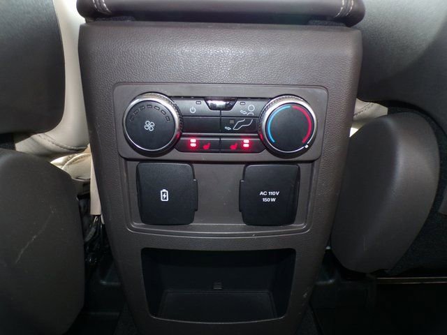 Used 2020 Ford Explorer Platinum w/ Premium Technology Package image 15