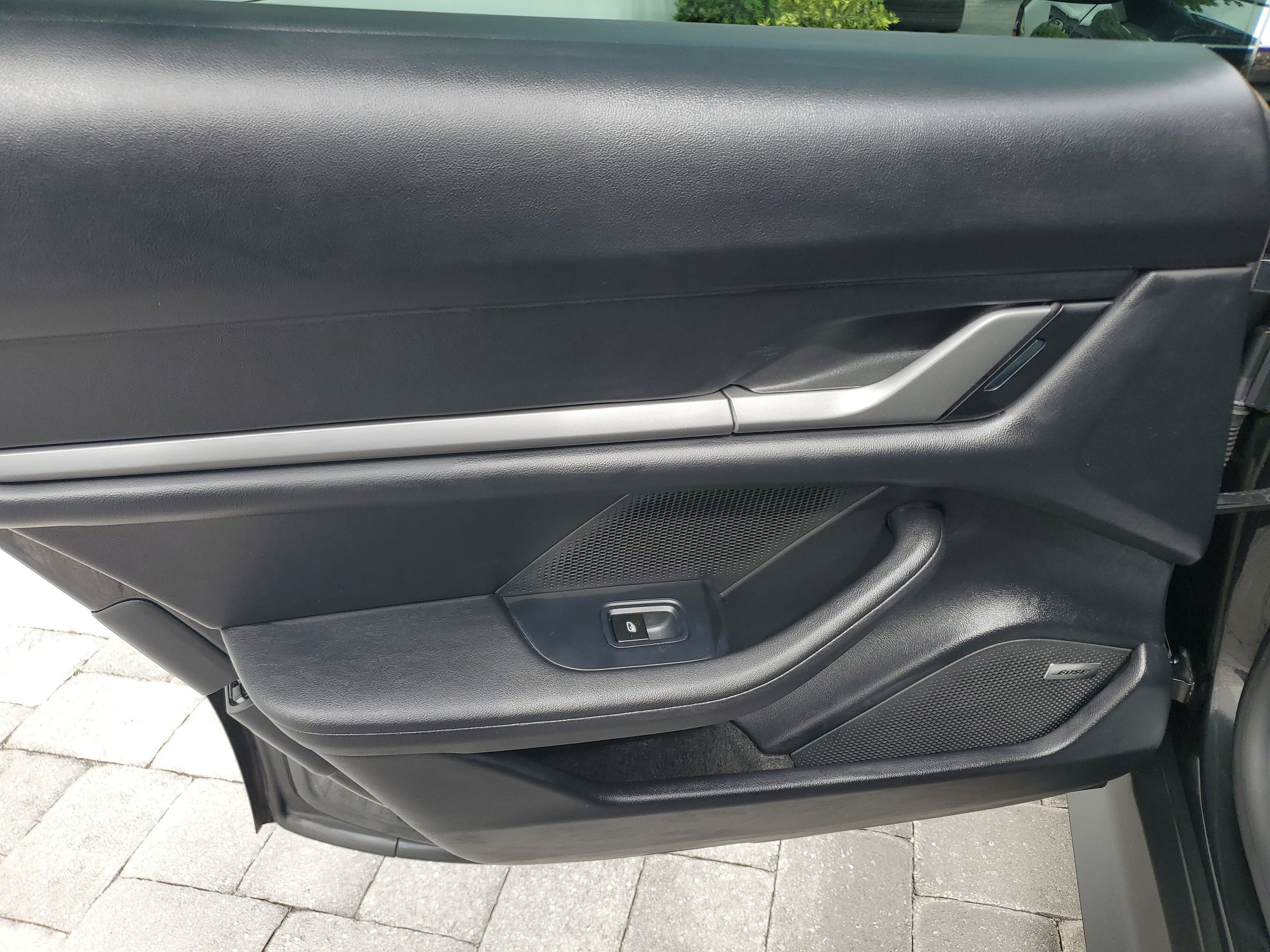 Used 2025 Porsche Taycan image 11