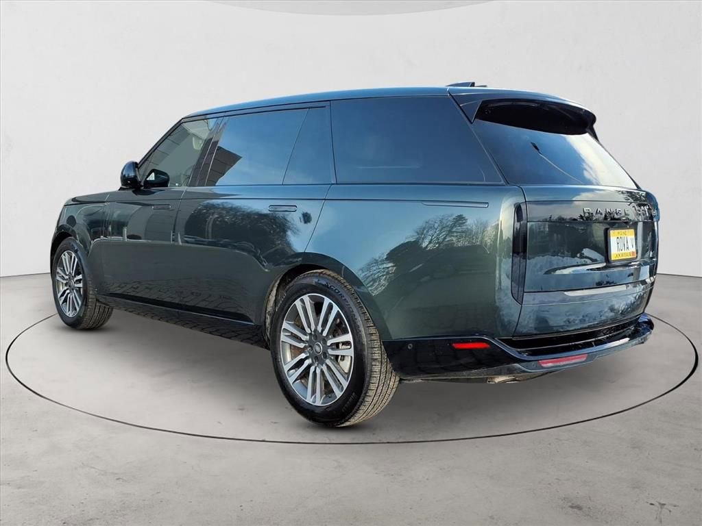 Used 2025 Land Rover Range Rover Long Wheelbase SE image 7