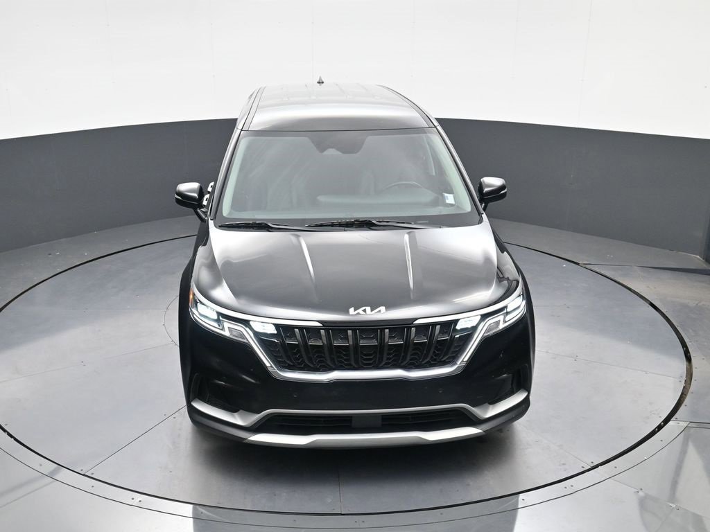 Used 2022 Kia Carnival EX image 25