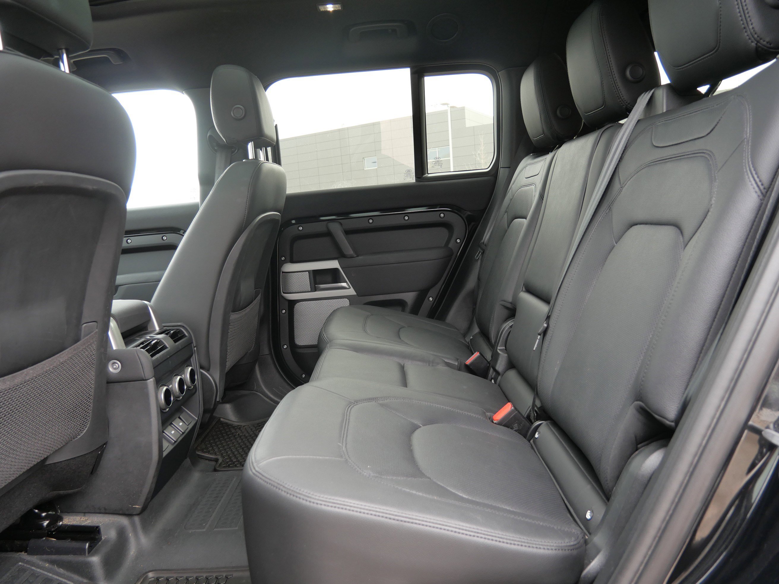 Certified 2023 Land Rover Defender 130 SE image 14