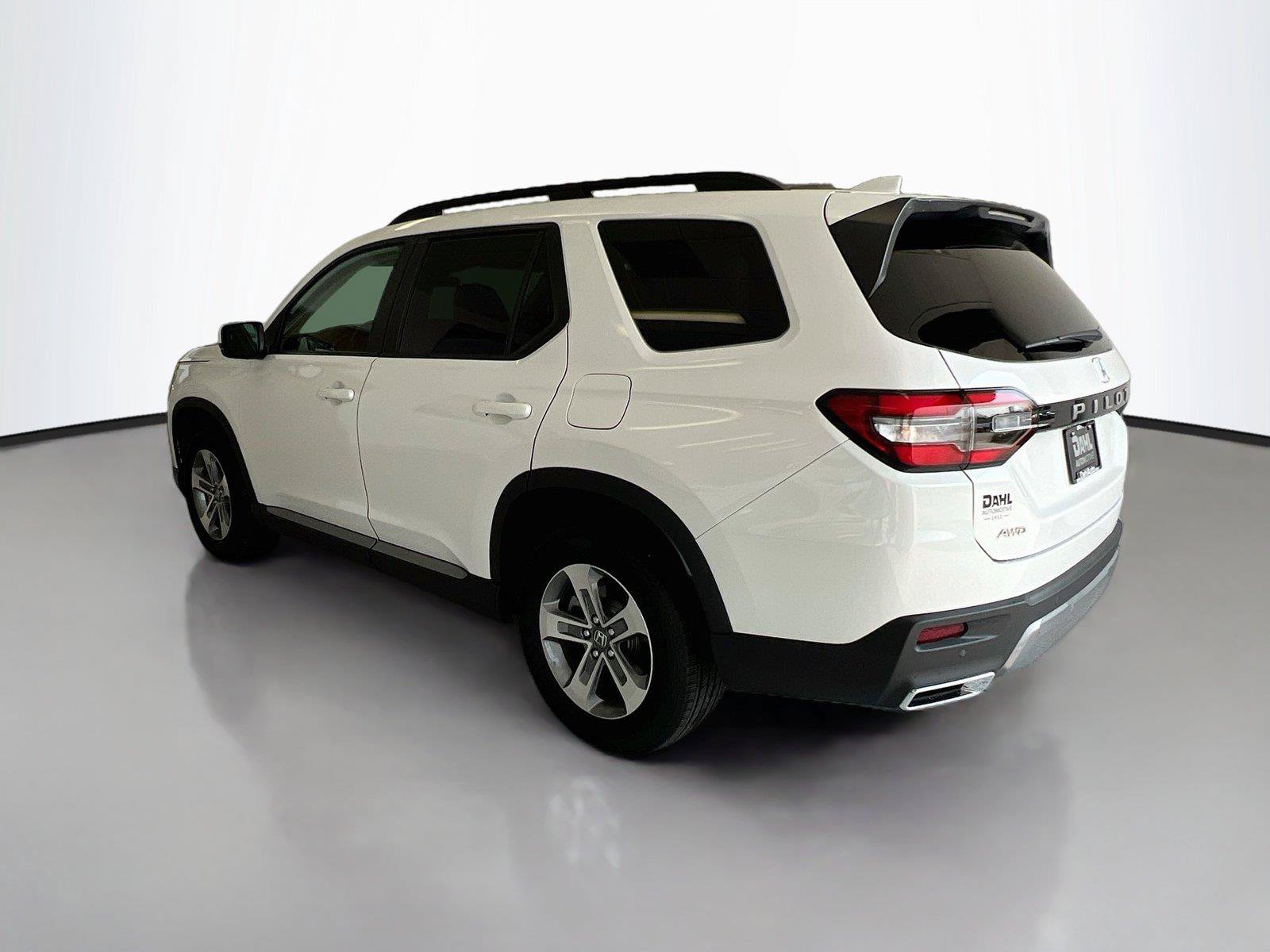 Certified 2026 Honda Pilot EX-L image 10