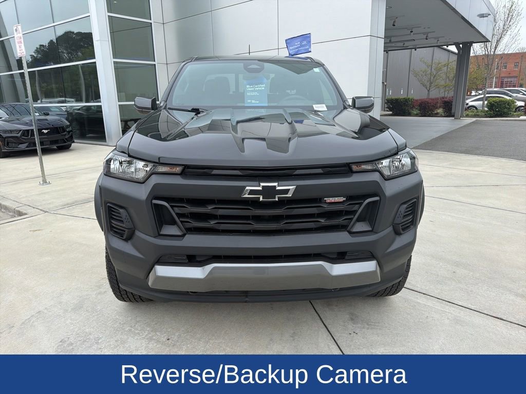 Used 2025 Chevrolet Colorado Trail Boss image 3