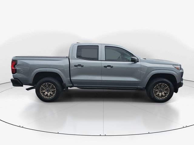 Used 2024 Chevrolet Colorado W/T image 2