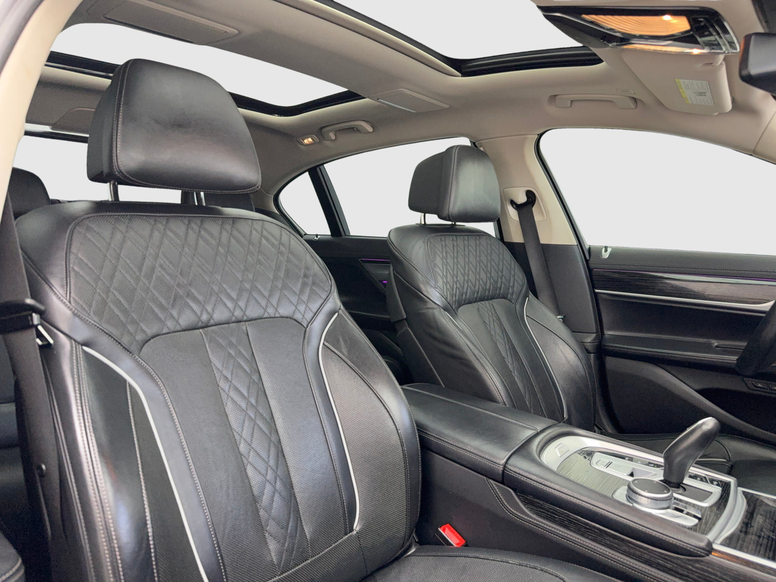 Used 2022 BMW 740i RWD image 41