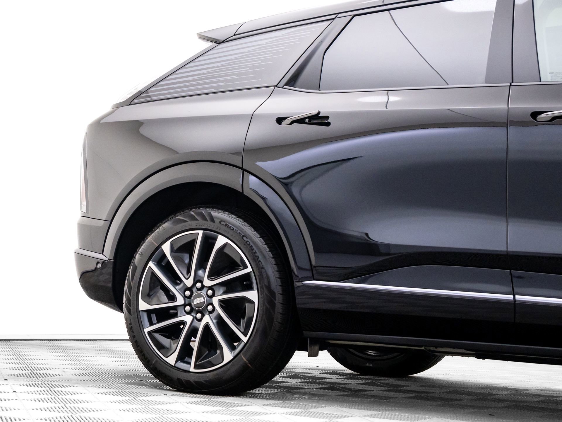 New 2026 Cadillac Optiq Sport 1 image 36