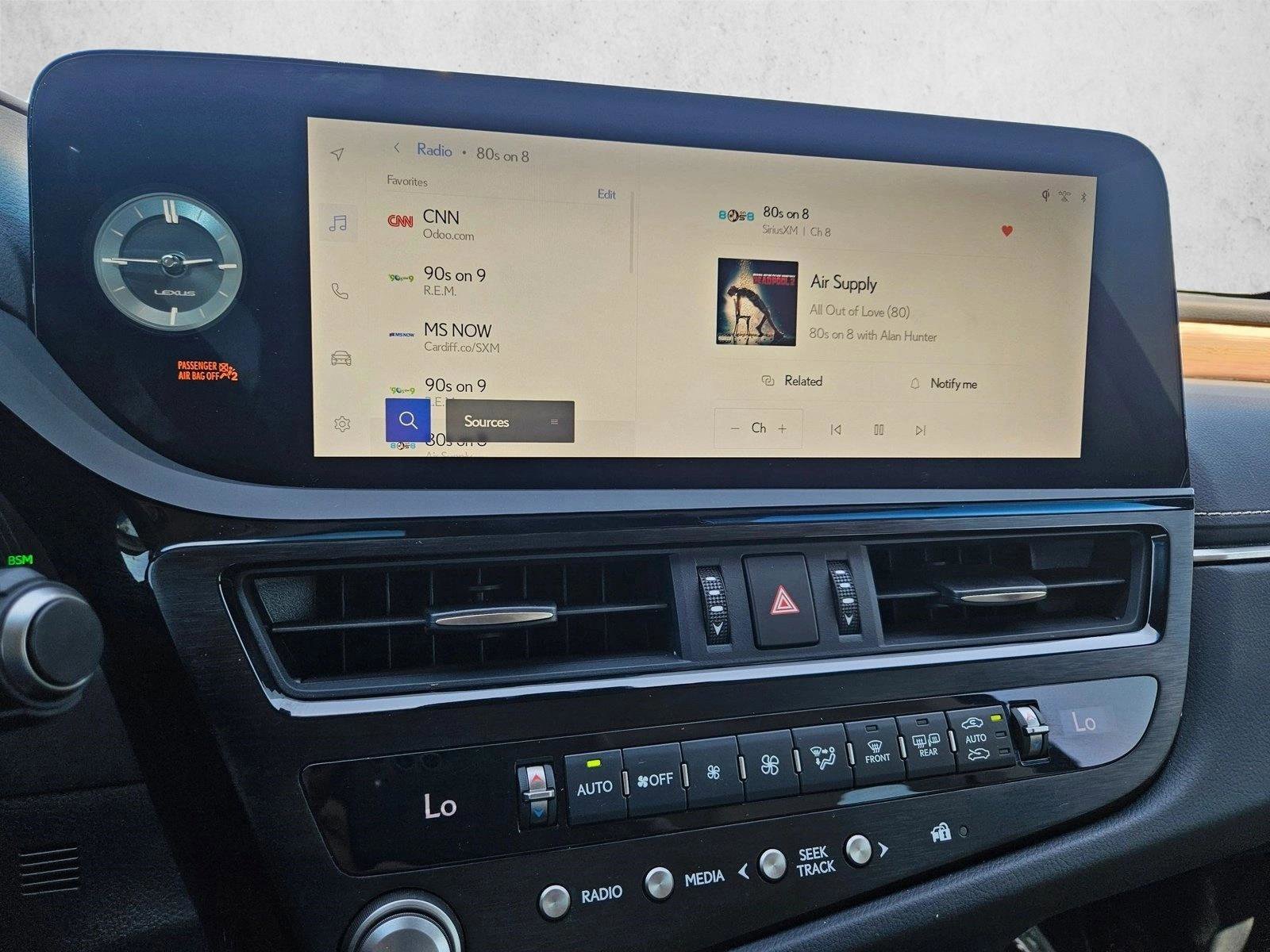 Used 2023 Lexus ES 300h w/ Premium Package FWD image 13
