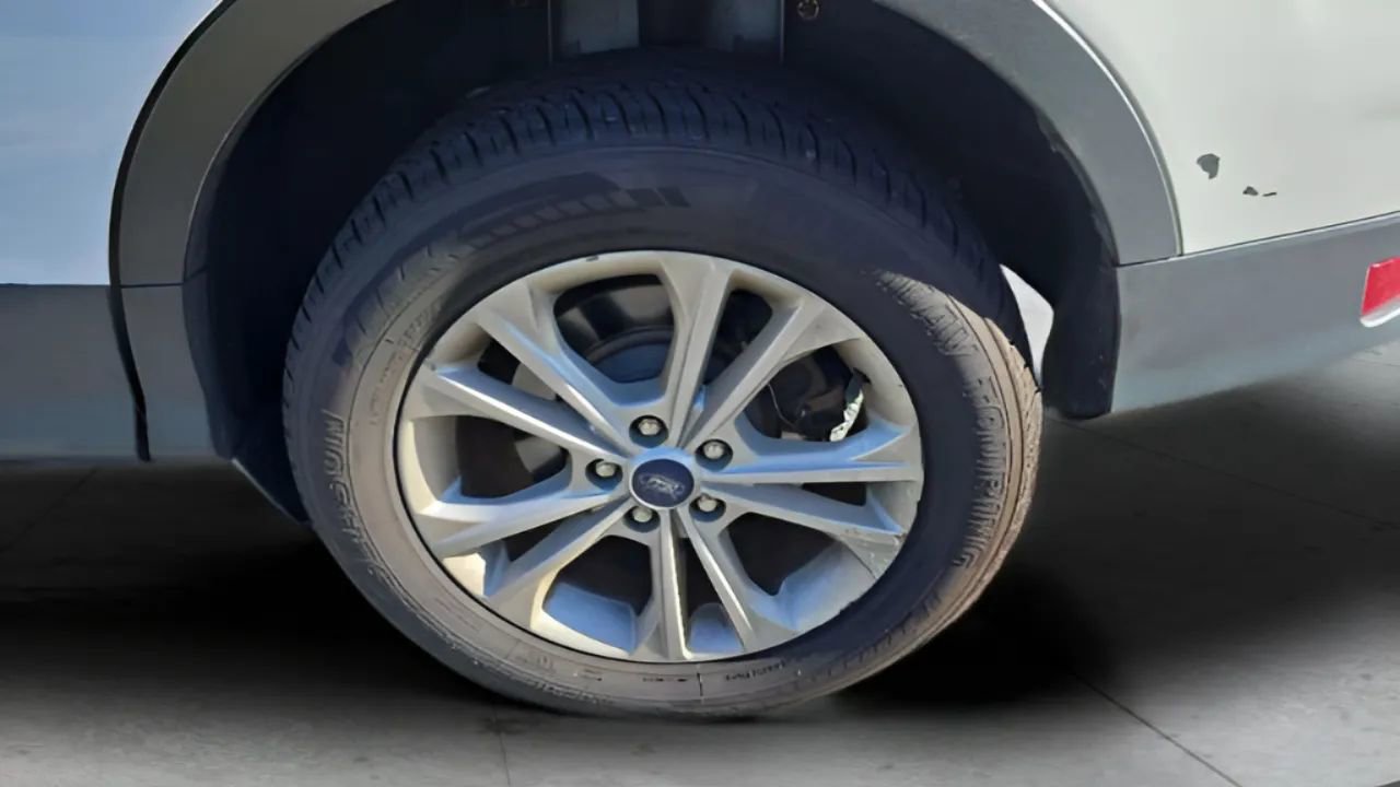 Used 2018 Ford Escape SE AWD/4WD image 21