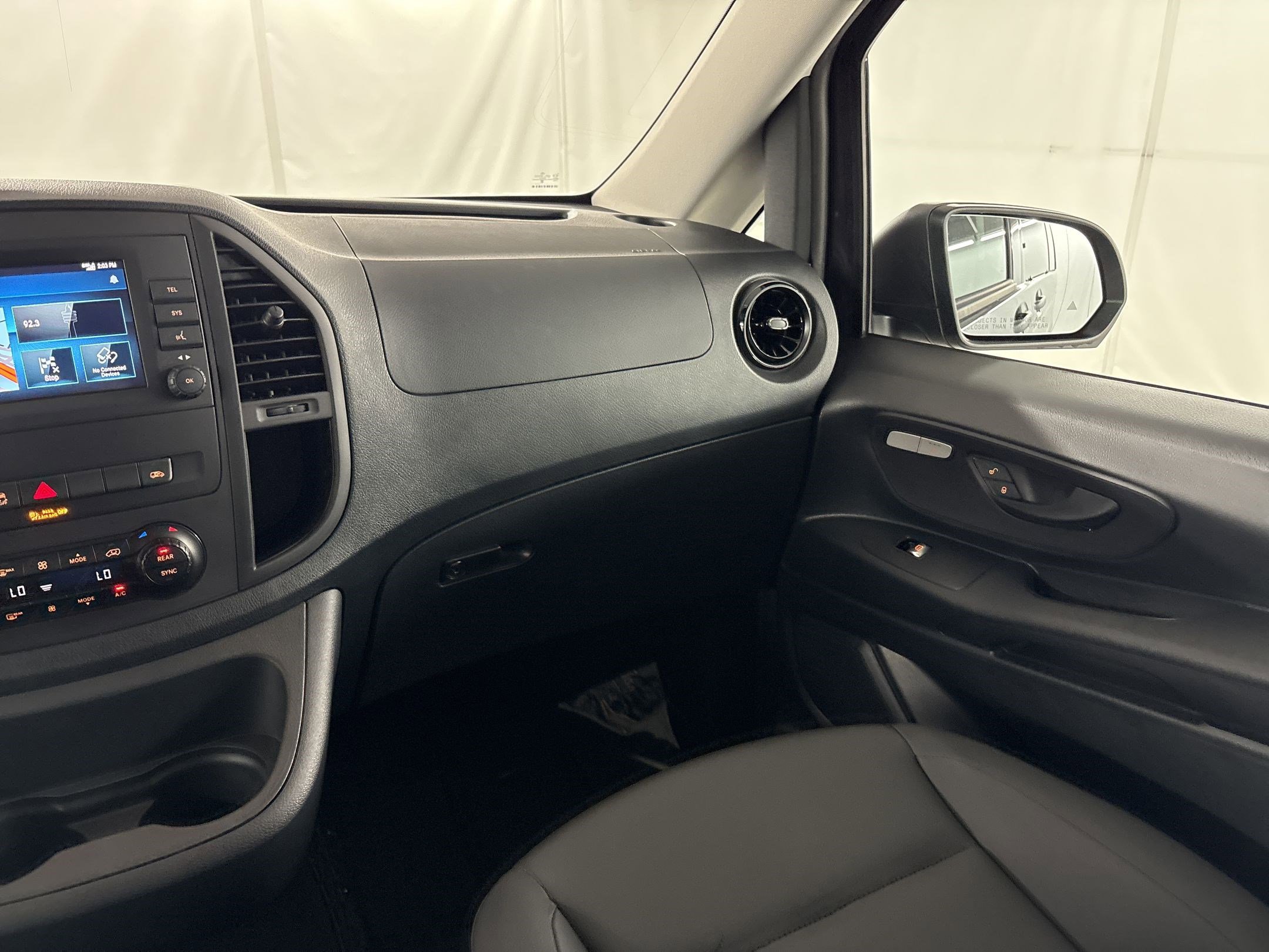 Used 2023 Mercedes-Benz Metris Passenger image 29