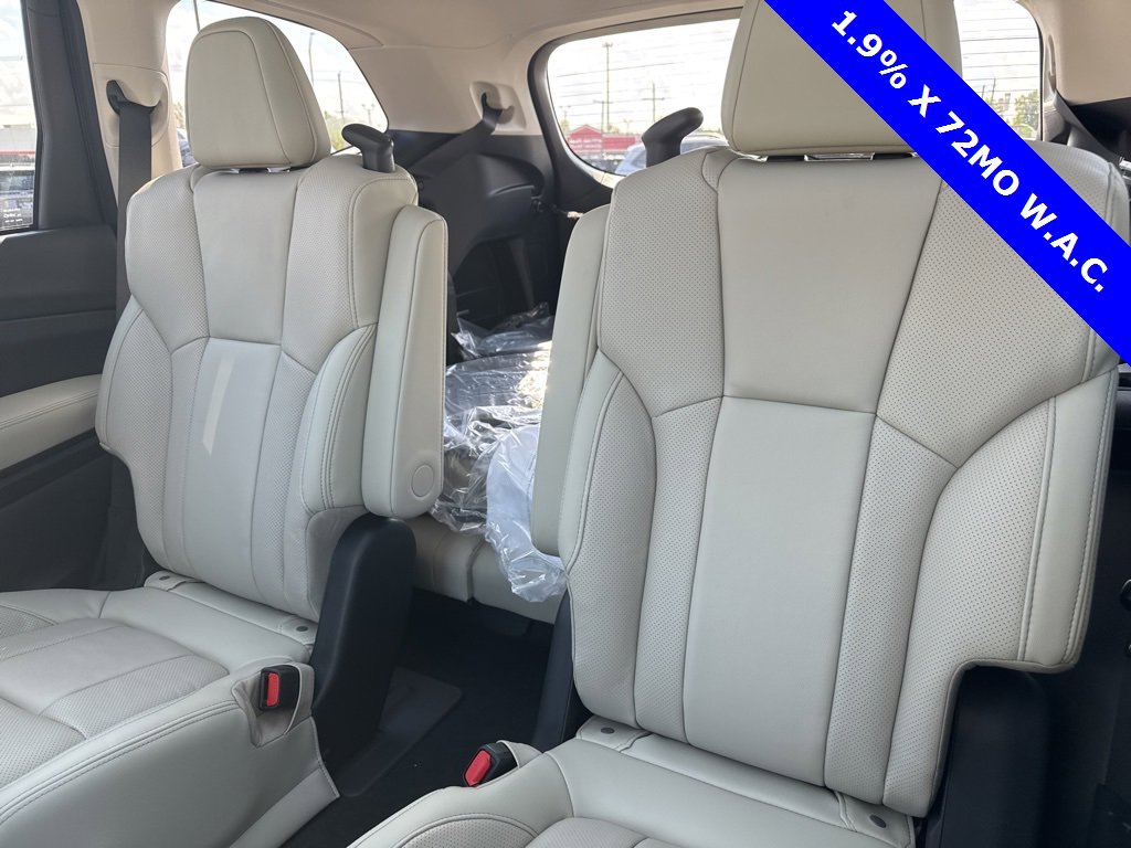 New 2025 Subaru Ascent Limited image 23