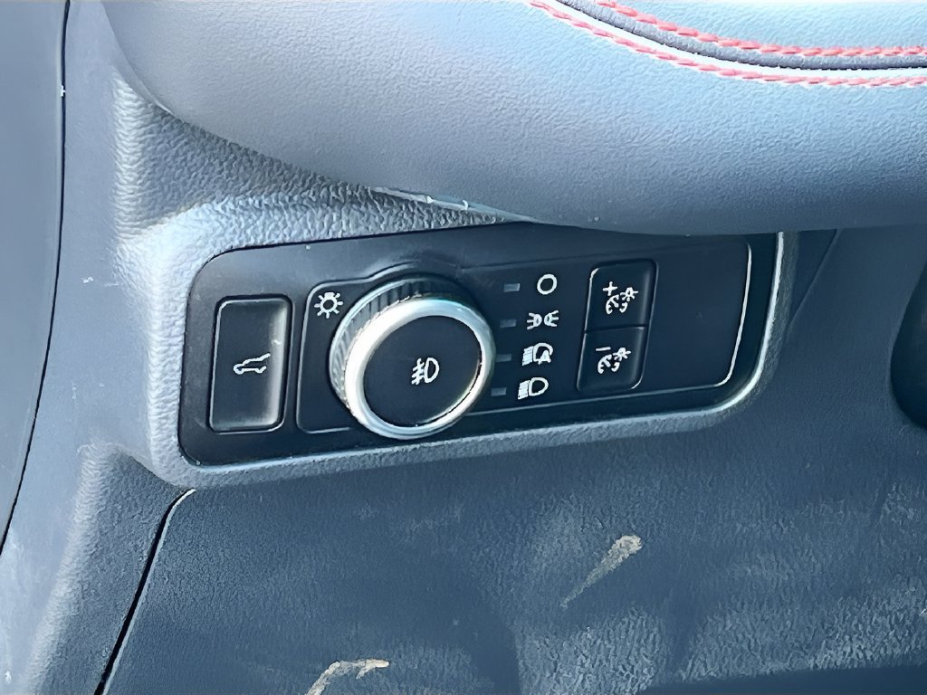 Used 2025 Ford Explorer ST AWD/4WD image 10