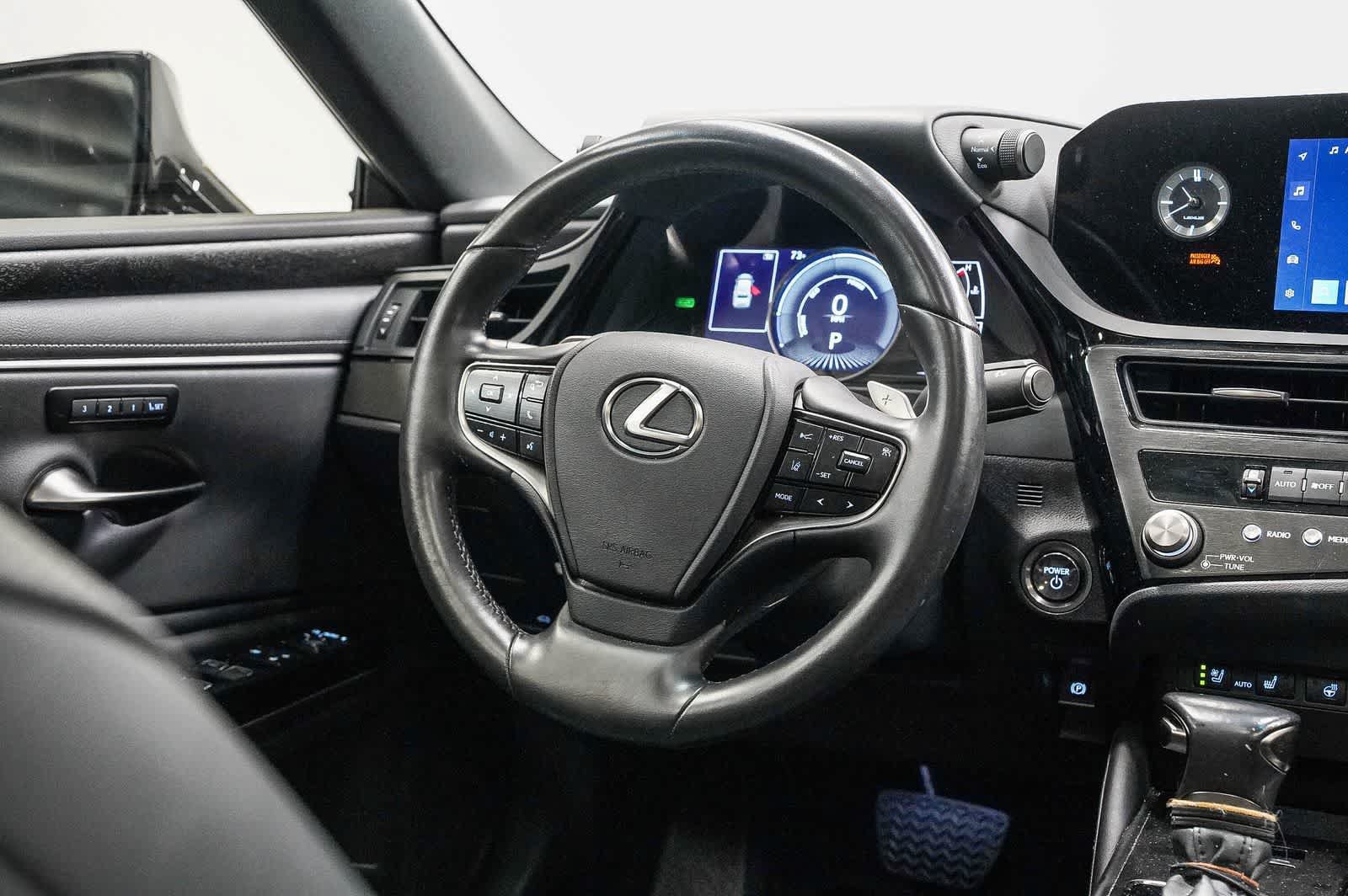 Used 2025 Lexus ES 300h w/ Premium Package FWD image 15