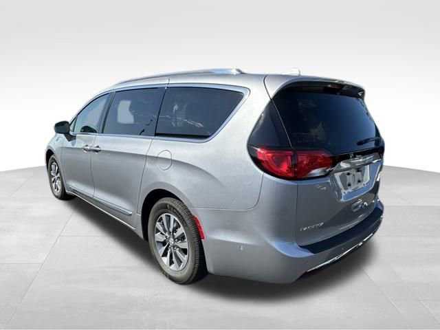 Used 2020 Chrysler Pacifica Limited w/ Advanced Safetytec Group FWD image 5