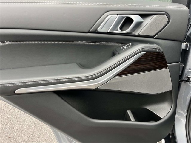 Used 2025 BMW X5 xDrive50e w/ Premium Package image 20