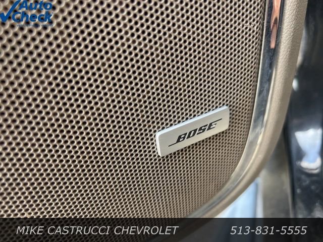 Used 2015 Chevrolet Suburban LT image 11