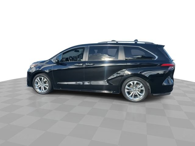 Used 2022 Toyota Sienna Platinum image 5