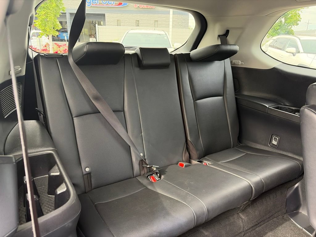Used 2025 Toyota Grand Highlander AWD image 16