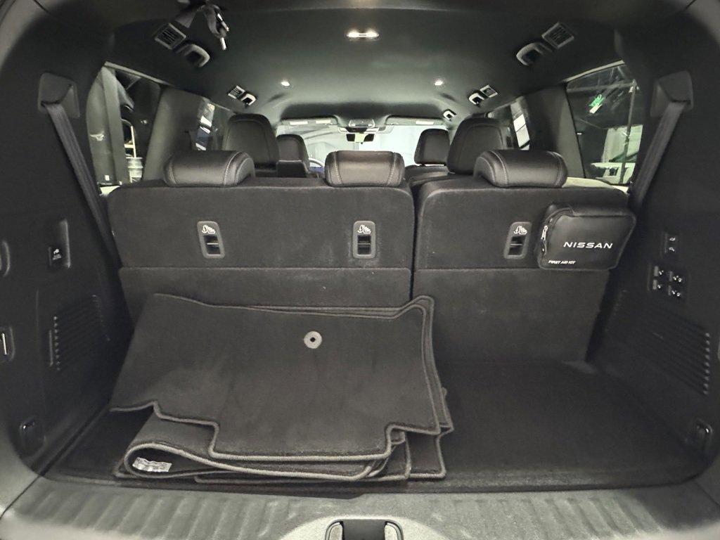 Certified 2025 Nissan Armada PRO-4X image 33