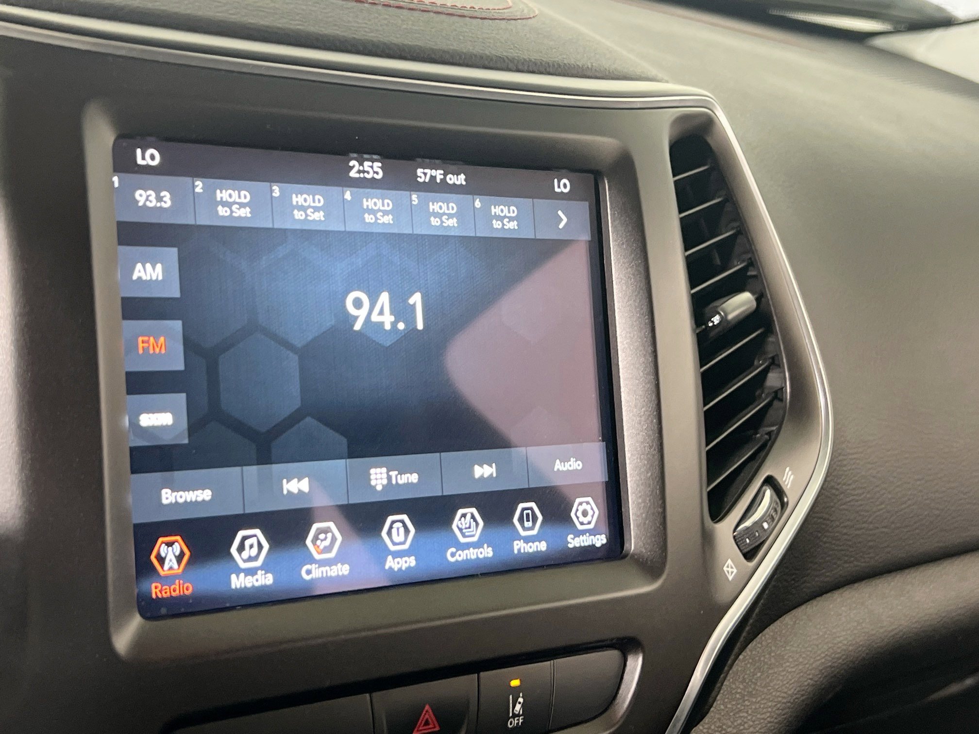 Used 2022 Jeep Cherokee Trailhawk w/ Premium Leather Package image 14