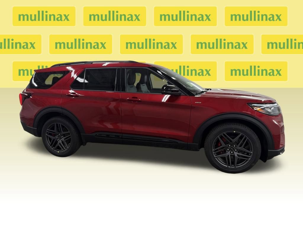 New 2026 Ford Explorer ST-Line w/ ST-Line Street Pack image 2