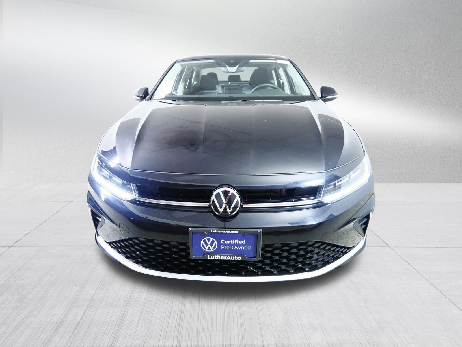 Certified 2025 Volkswagen Jetta SEL FWD video 2