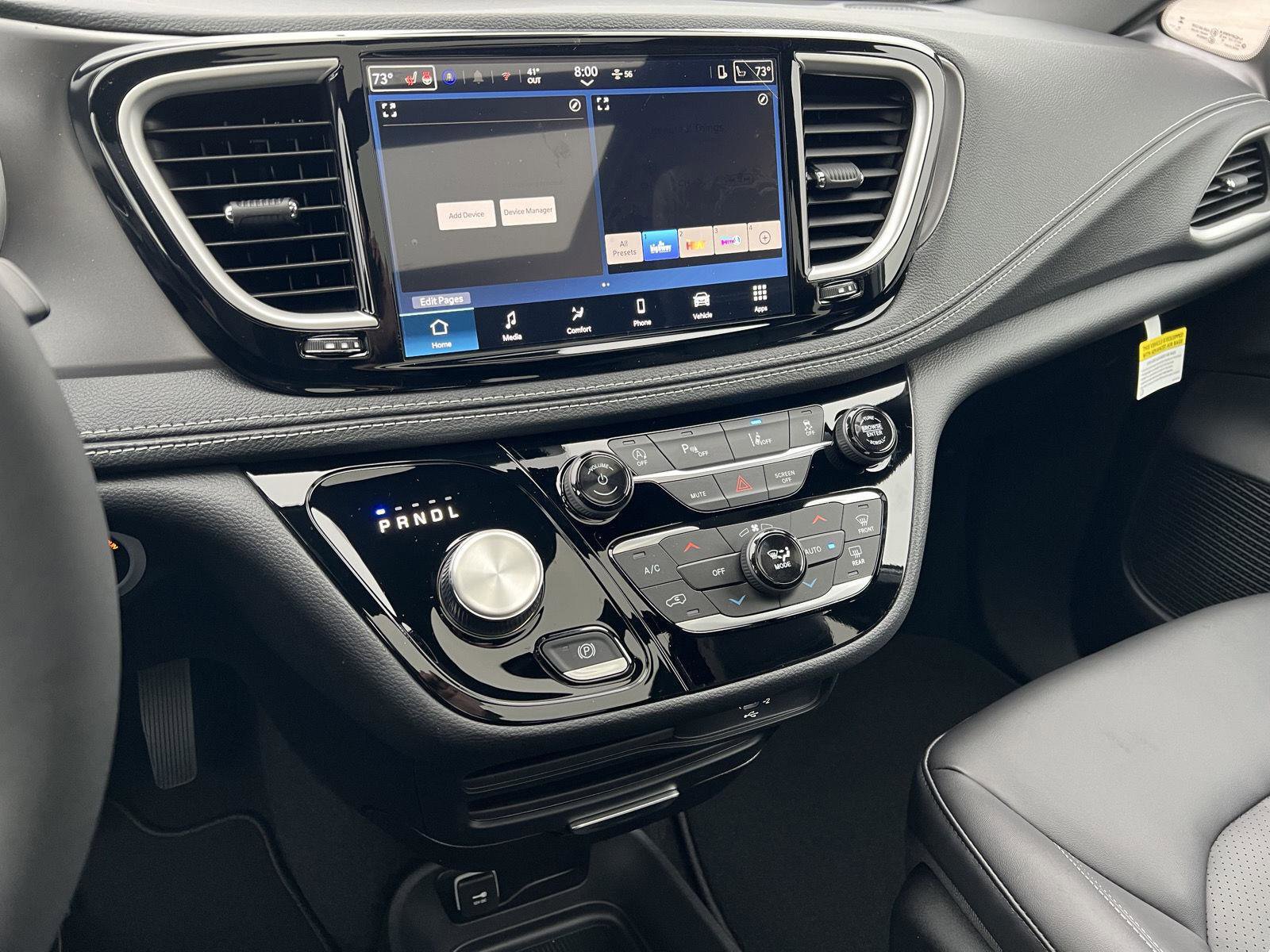 New 2026 Chrysler Pacifica Select image 7