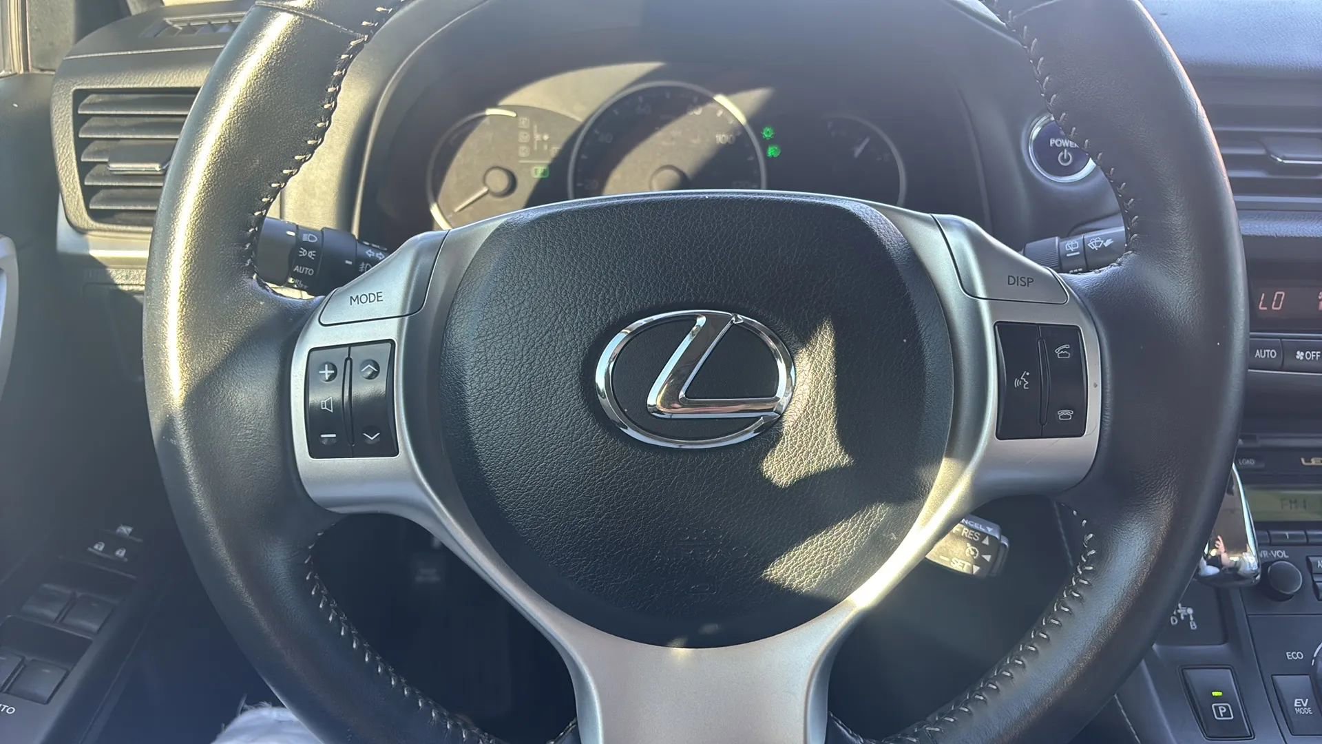 Used 2011 Lexus CT 200h image 8