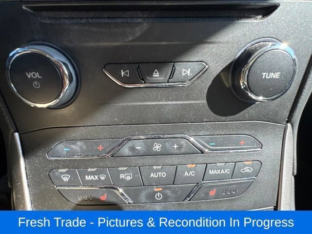Used 2018 Ford Edge SEL w/ Equipment Group 201A FWD image 16