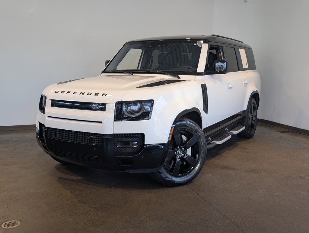 Used 2023 Land Rover Defender 130 X-Dynamic SE image 1
