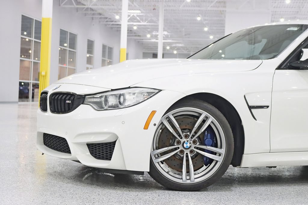 Used 2016 BMW M3 RWD image 2