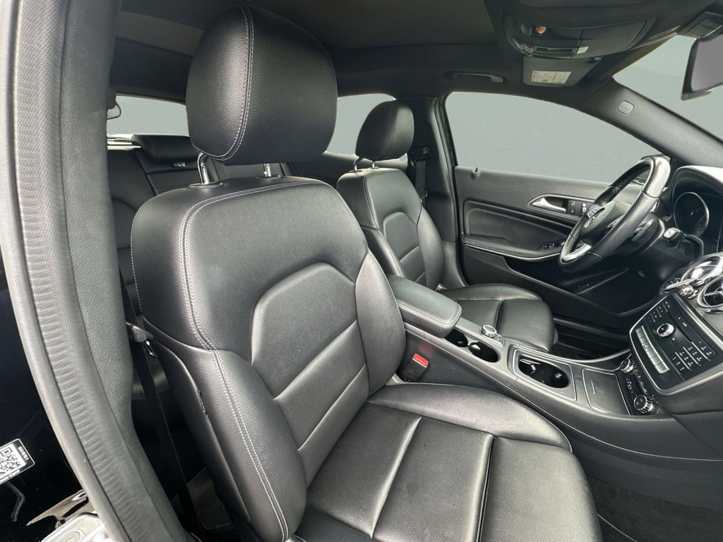 Used 2018 Mercedes-Benz GLA 250 image 39