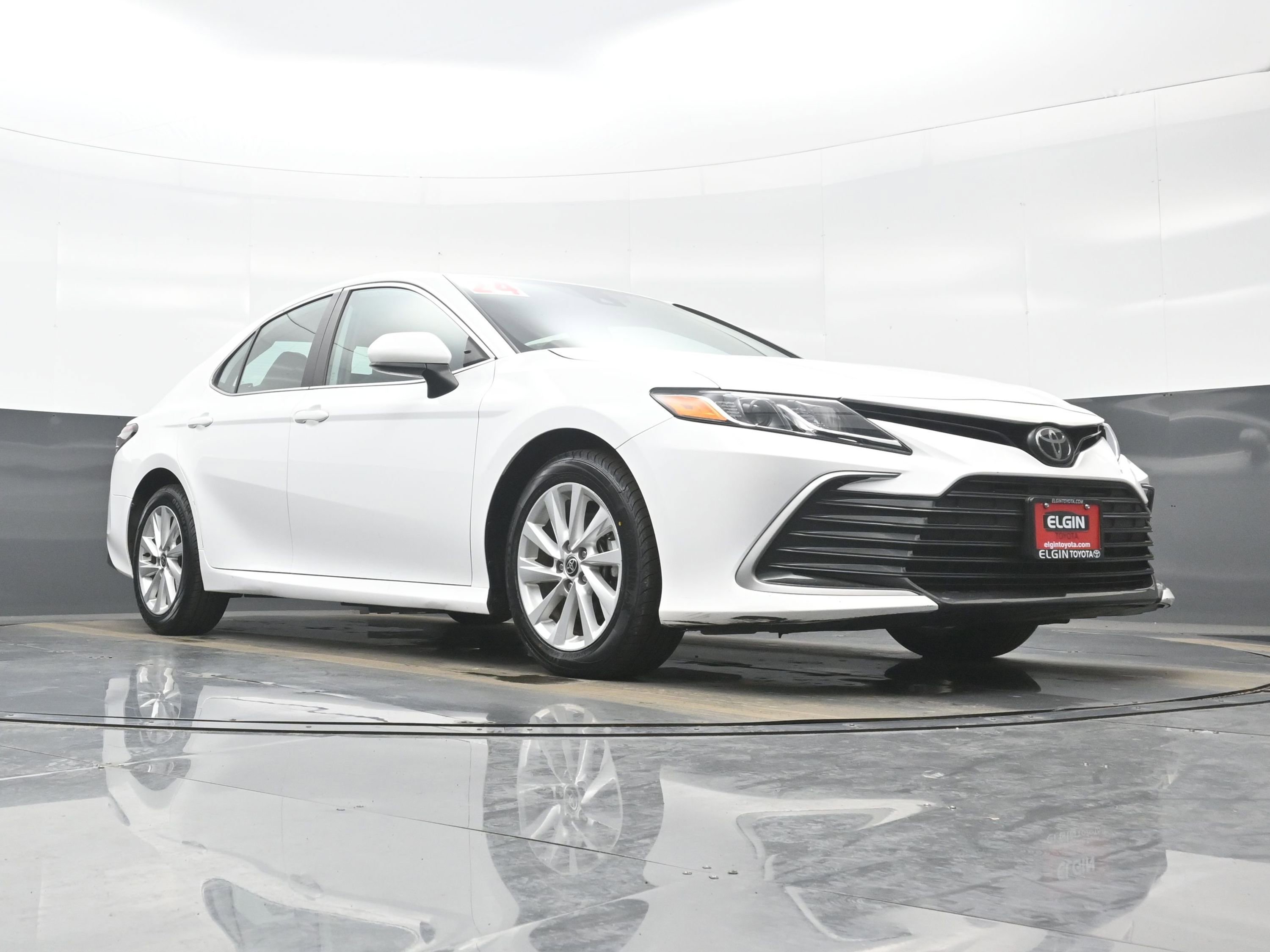Used 2024 Toyota Camry LE image 24