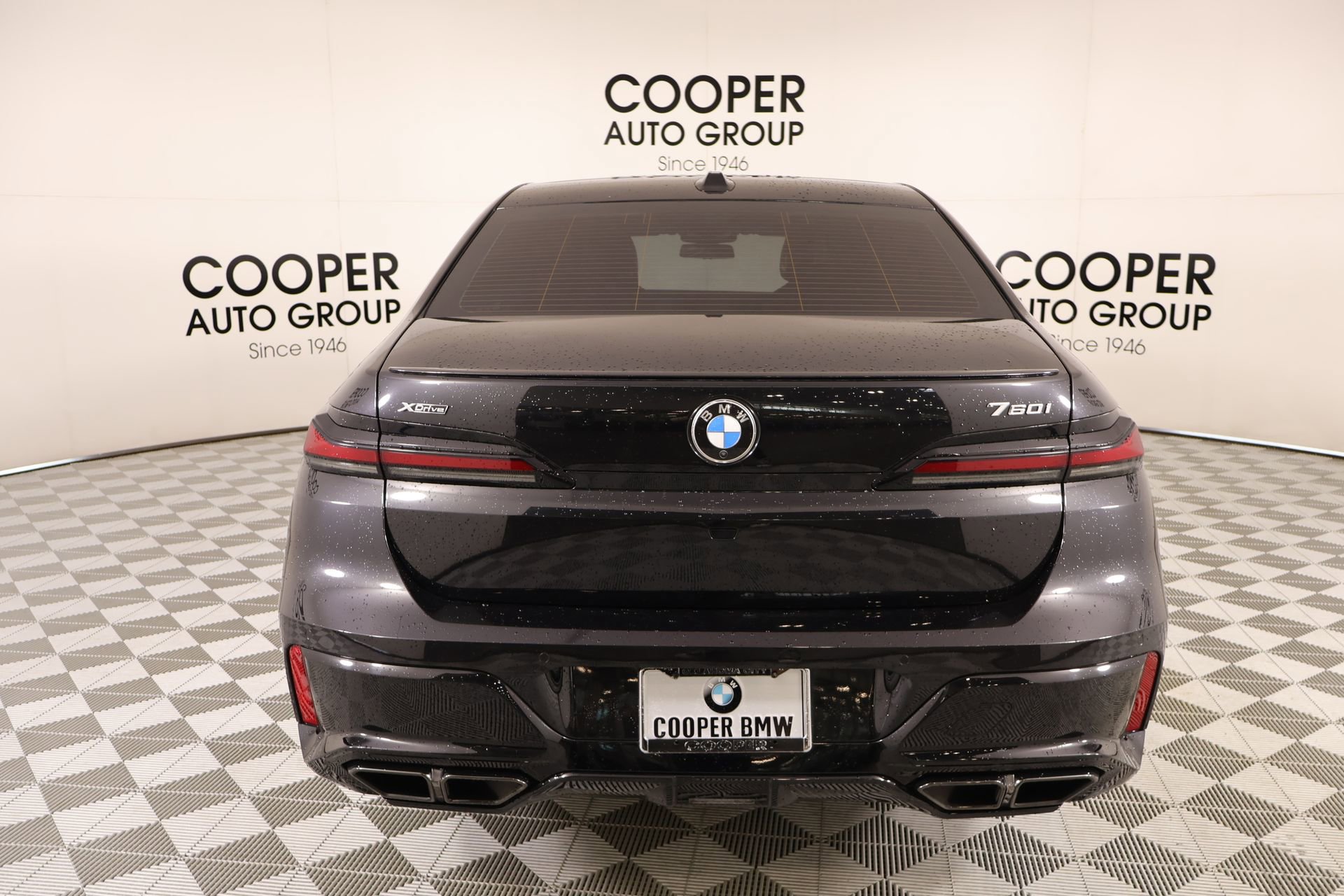 Used 2023 BMW 760i xDrive w/ Luxury Rear Seating Package AWD/4WD image 24