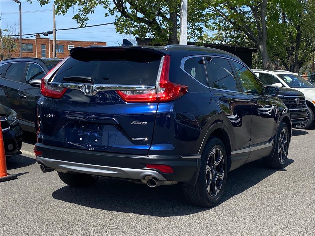 Used 2018 Honda CR-V Touring image 3