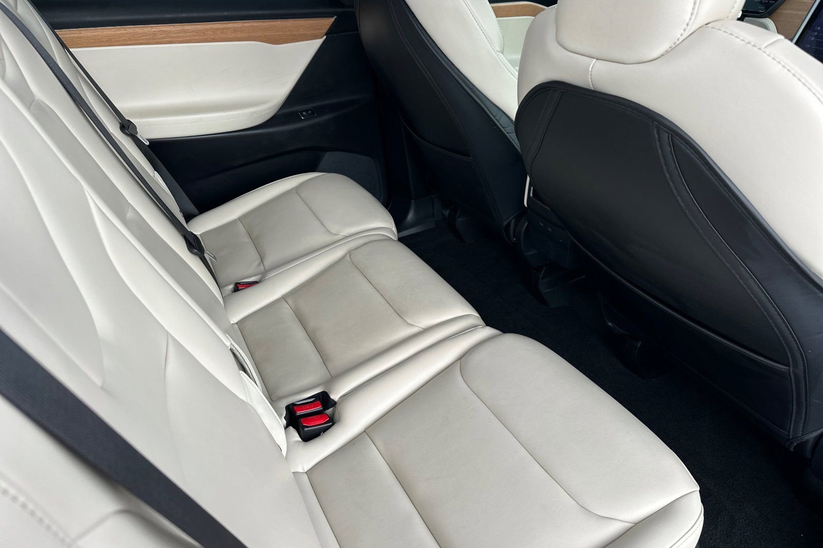 Used 2021 Tesla Model X Long Range image 19