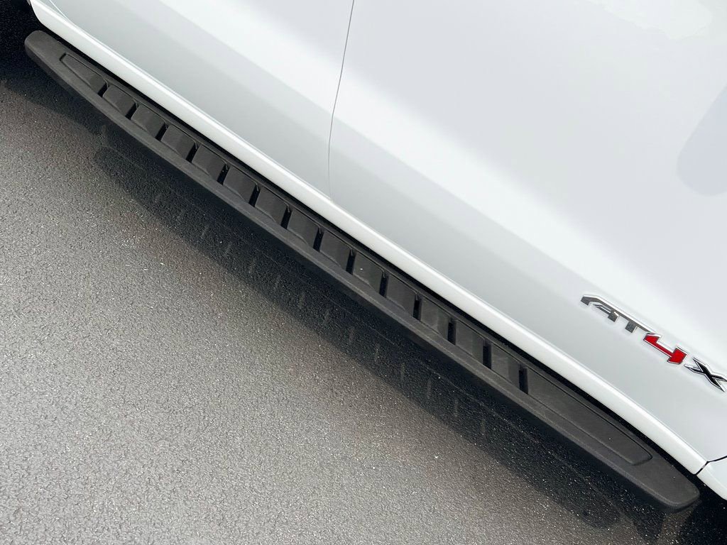 Used 2024 GMC Sierra 1500 AT4X image 18
