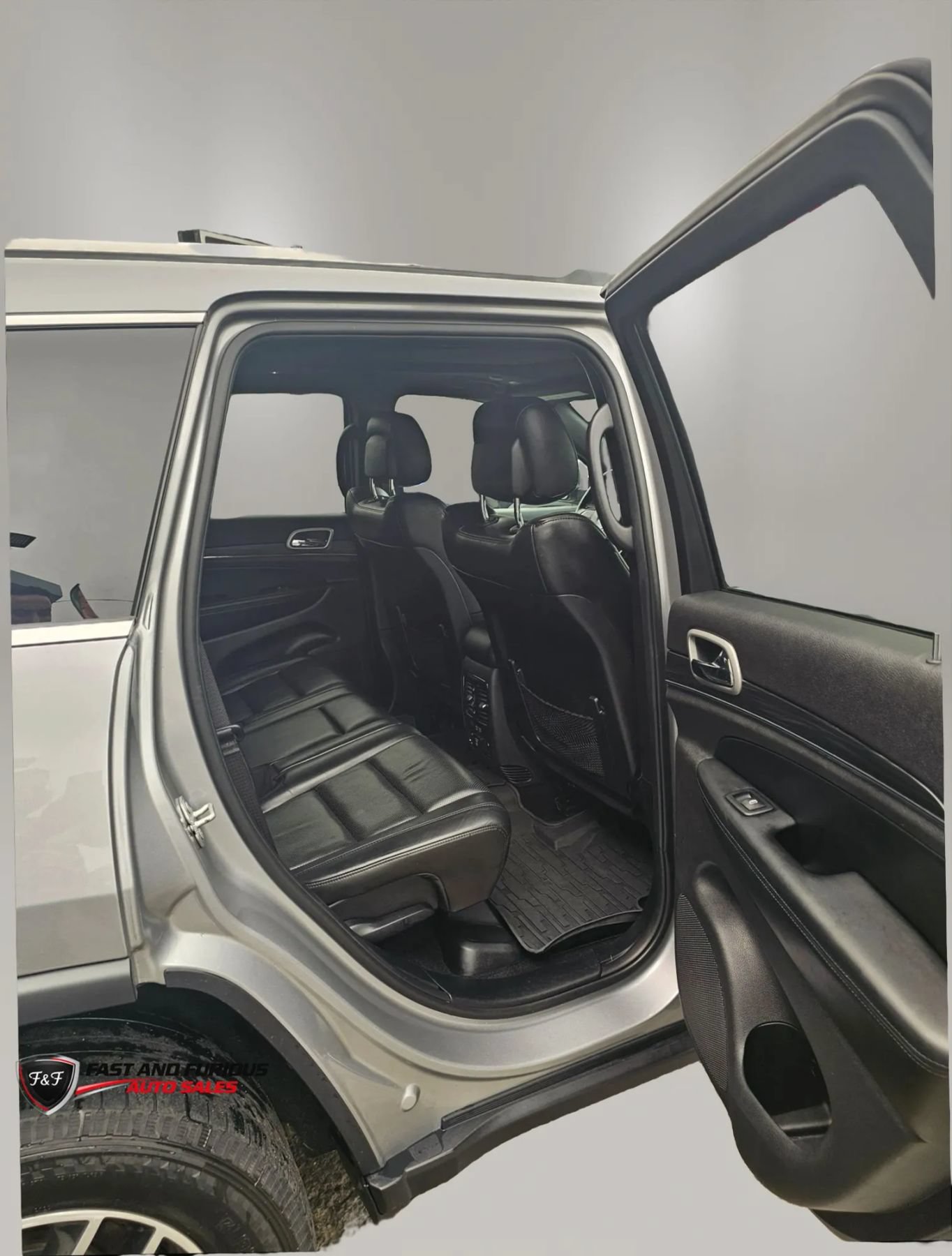 Used 2020 Jeep Grand Cherokee Limited w/ Luxury Group II AWD/4WD image 9