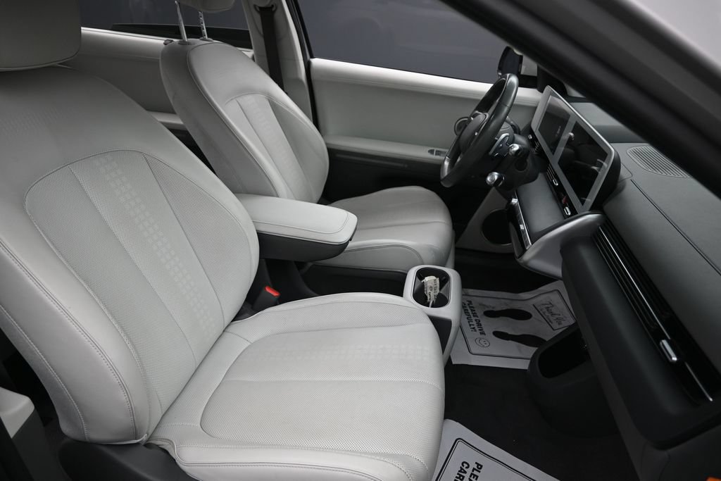 Used 2023 Hyundai Ioniq 5 Limited AWD/4WD image 36