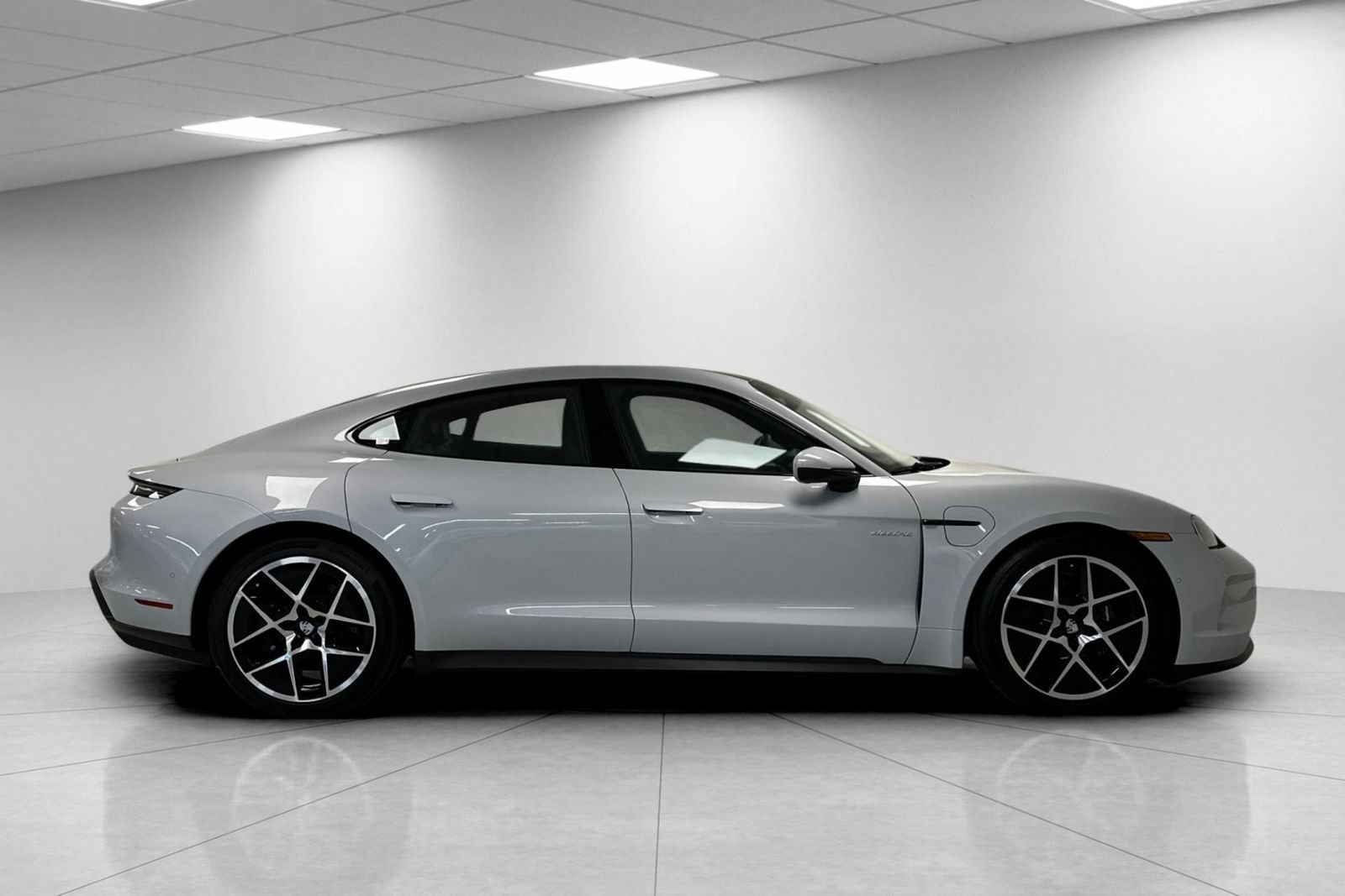New 2025 Porsche Taycan RWD image 9